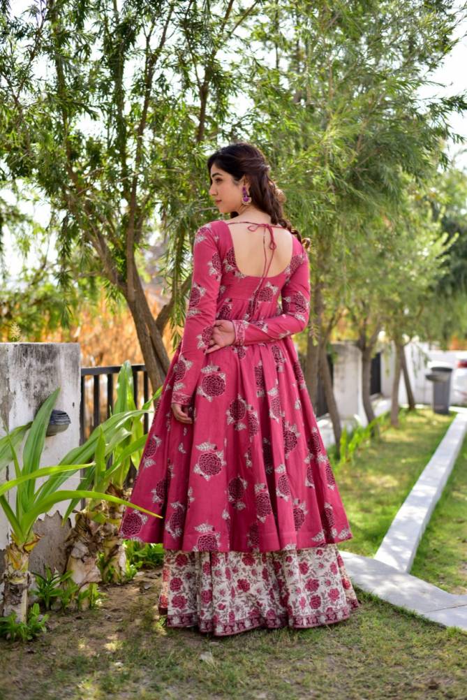 Aayaa 5 Cotton Silk Fancy Festive Wear Latest  Kurti With Bottom Collection